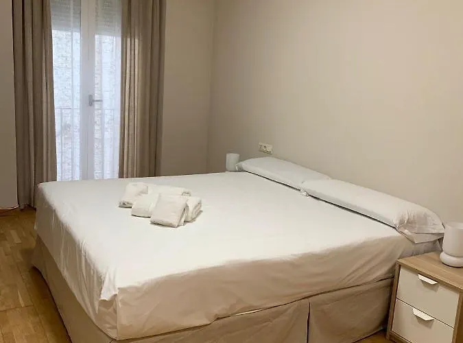 Plaza Ayuntamiento Apartment
